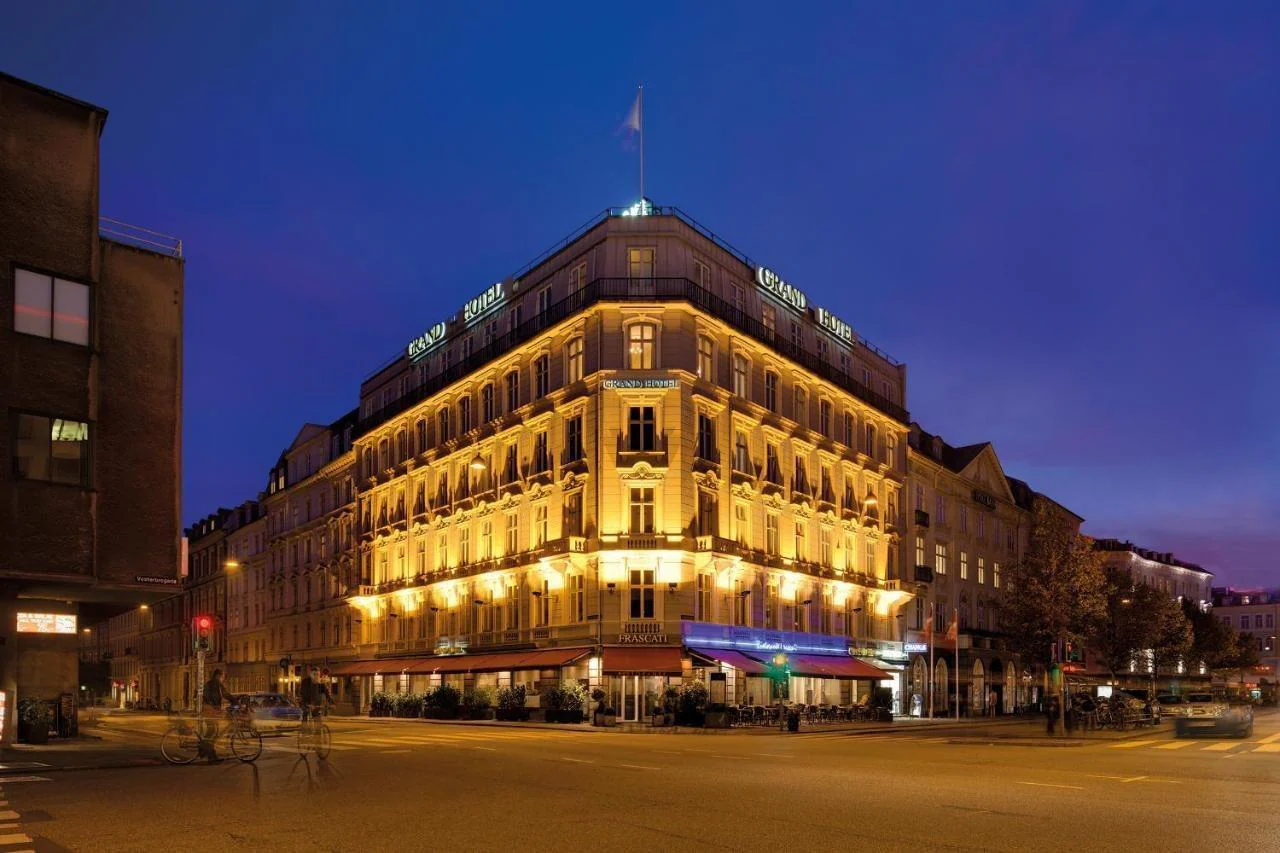 Grand-Joanne-Hotel-02.jpeg